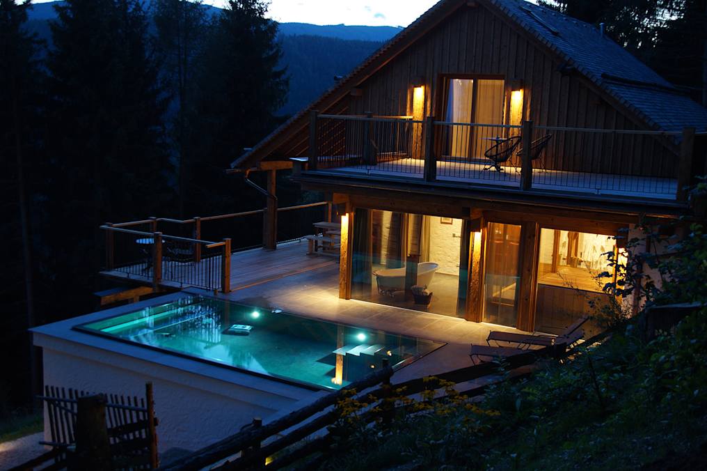 Bienenalm - Waldhaus & Ferienstadl