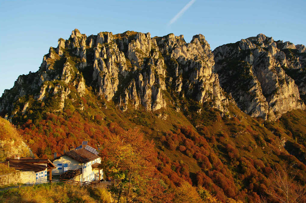 Rifugio Bocca di trat, Nino Pernici