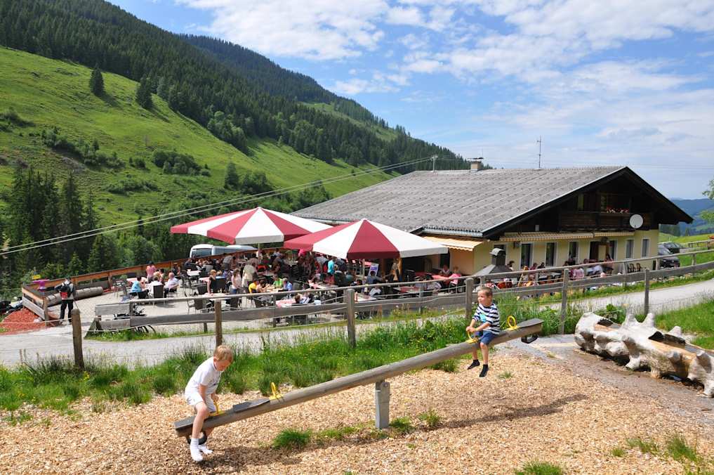 Spielplatz vor der Schönangeralm, Wildschönau