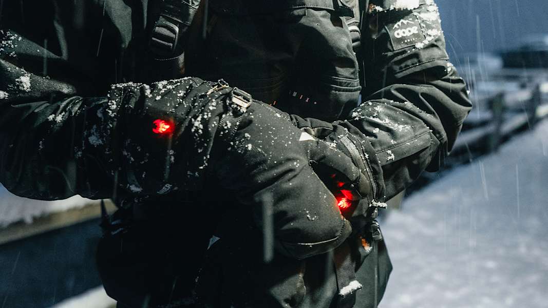 zanier handschuhe closeup