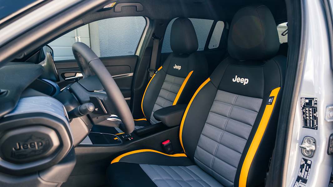 Innenraum des Jeep® Avenger 4xe.