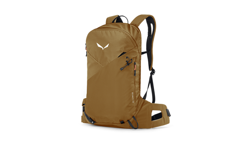 Im Rucksack der „Sella Free“-Kollektion ist alles griffbereit verstaut, was du für deine Skitour benötigst.