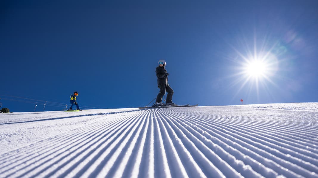 Frisch präparierte Pisten laden im Skigebiet Kappl & See zum Skifahren ein.