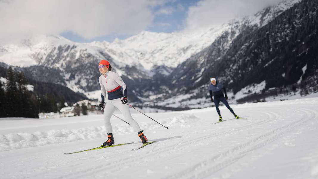 Langläufer aufgepasst: Egal ob Klassisch oder Skating – über 60 Loipenkilometer kannst du in der Ferienregion Sterzing-Ratschings-Gossensass mit deinen Skiern entdecken.