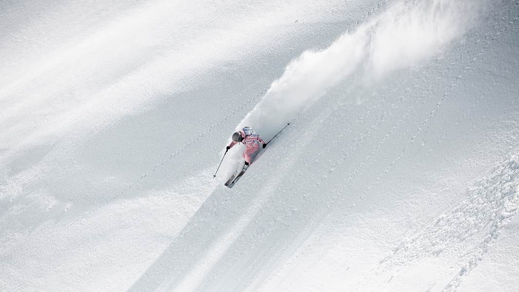 Die CRUX Kollektion von HEAD garantiert eine einzigartige Abfahrtsperformance.