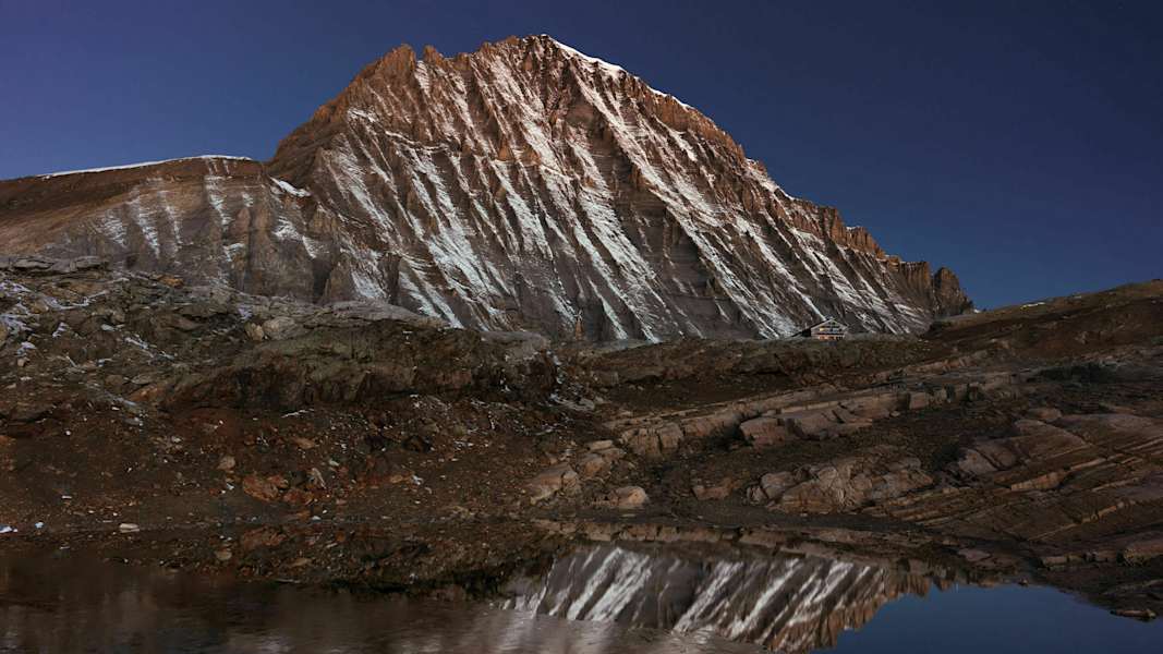 Bergsee Lötschenpass zwischen Bern und Wallis