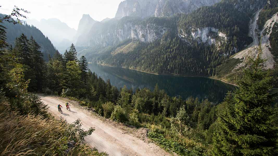 Gravelbike-Tour mit Ausblick im Salzkammergut - See