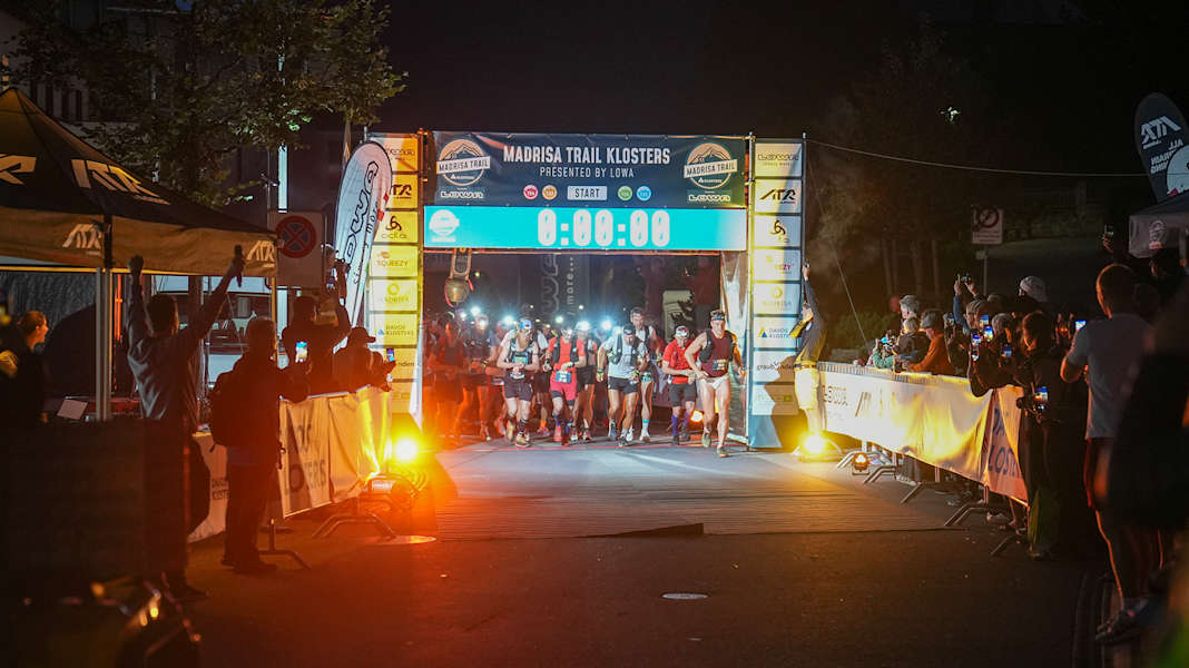 Der Startschuss für den „Madrisa Trail Klosters 2025 presented by LOWA” fällt.