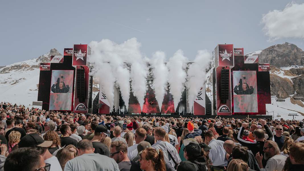 Eine Konzertbühne in Ischgl.