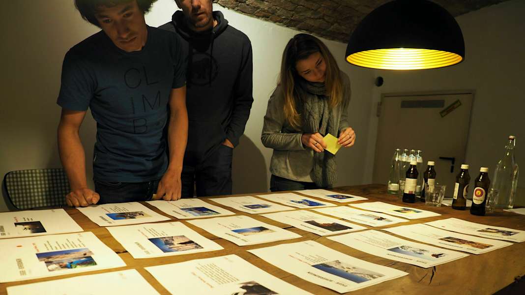 Eiger Extreme: Jury-Sitzung in den Räumlichkeiten von „Zeit für Draussen“ in Innsbruck