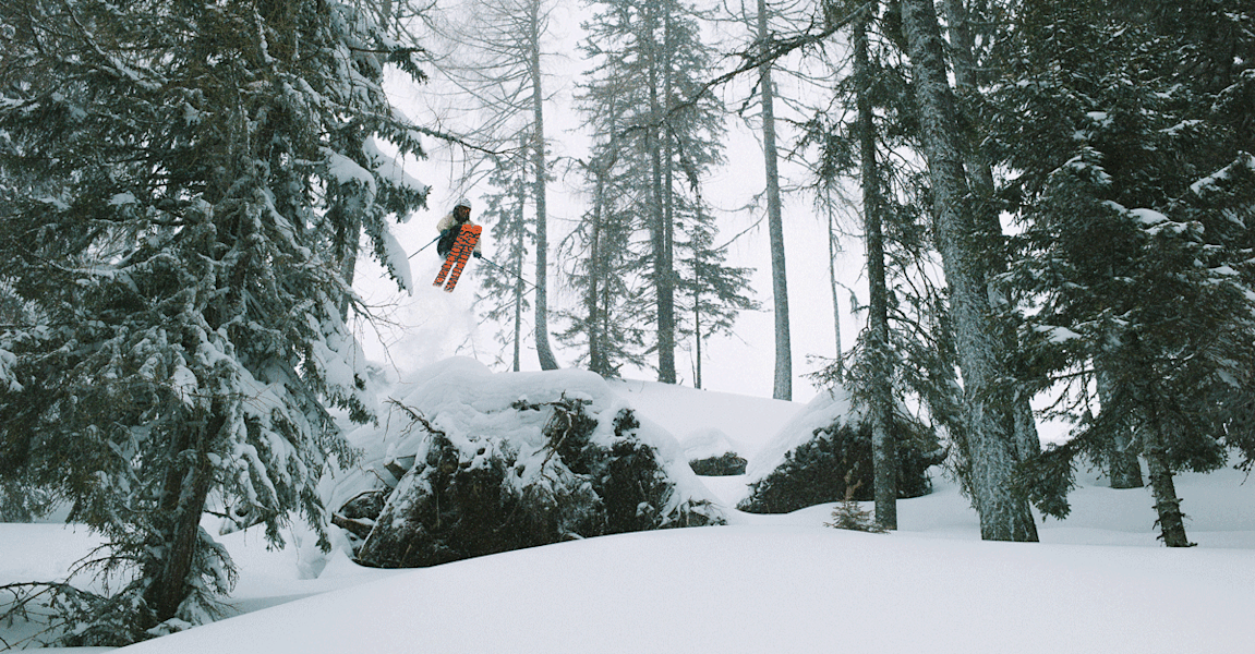 Pillows im tief verschneiten Wald gehören zu Lucas Liebliengsspots