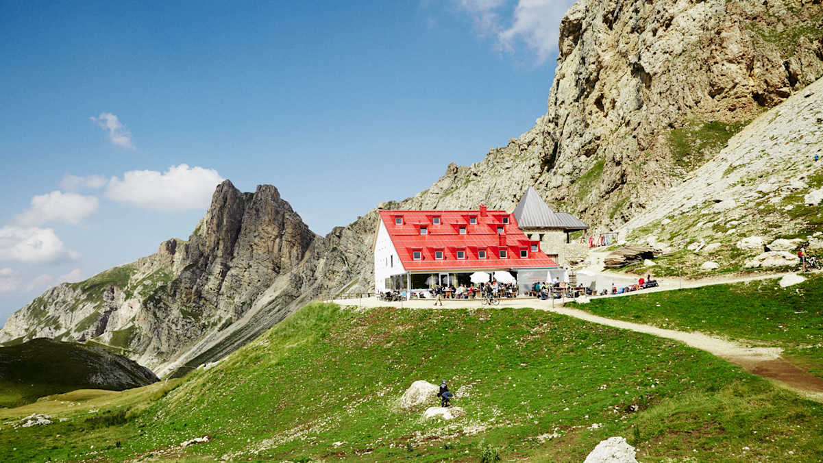 Die coolste Hütte der Dolomiten, das Schutzhaus Tierser Alpl.