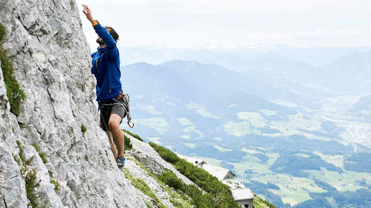 Hinter der Hütte ist ein Klettergarten, das Seil dafür kann man bei Hüttenwirt Gerhard ausborgen.