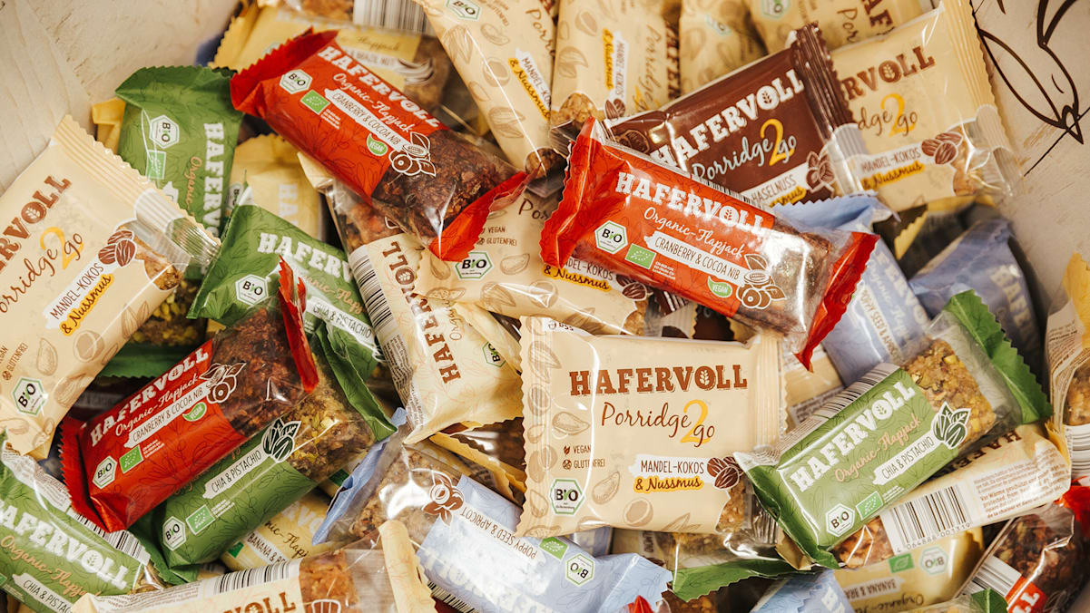 Hafer Riegel von HAFERVOLL in verschiedenen Sorten.