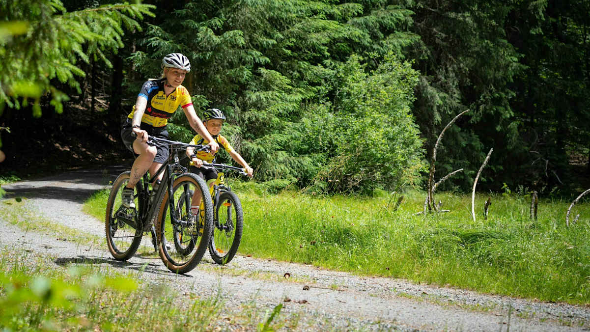 Der Nationalpark Bayerischer Wald lässt sich auch mit dem Rad bestens erkunden.