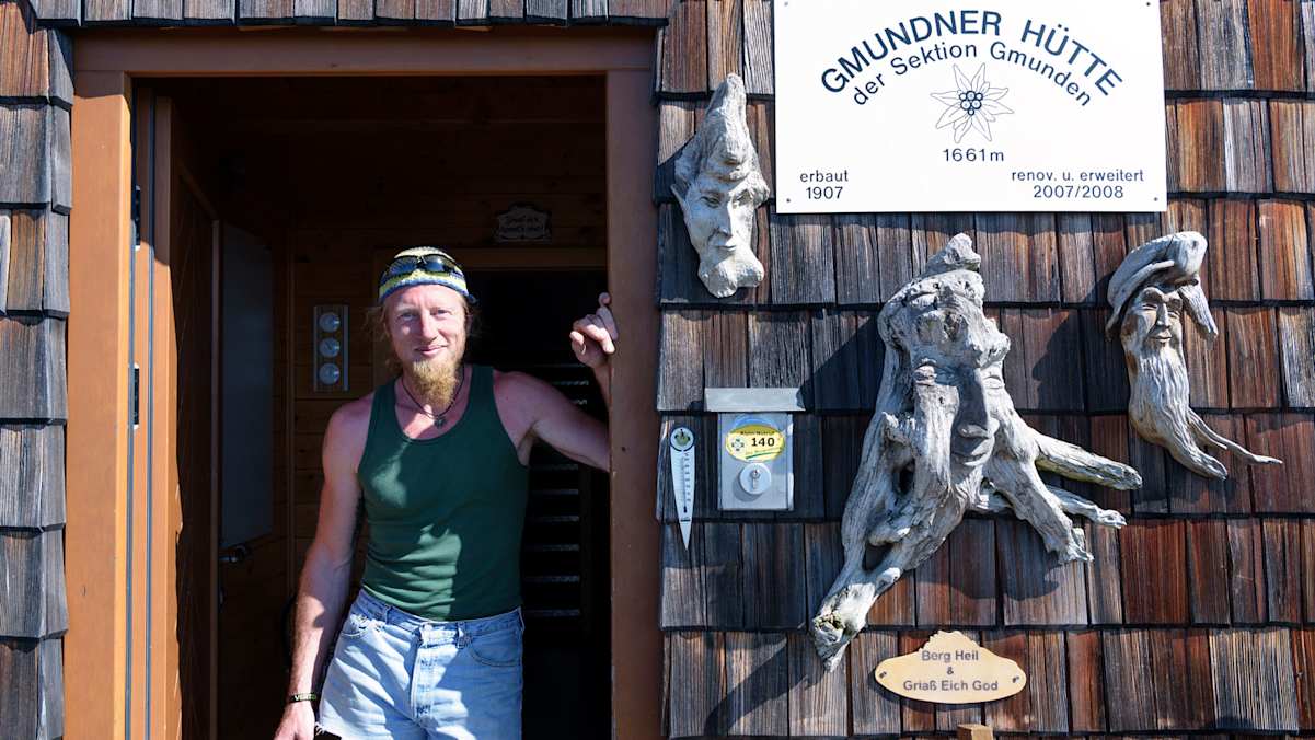 Nach 1.200 Höhenmetern Anstieg wird man auf der Hütte herzlich Willkommen geheißen