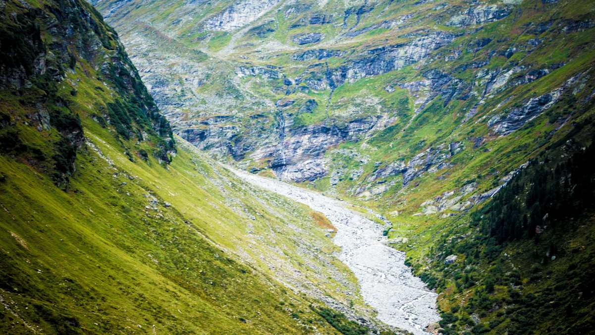 Wanderung entlang des Gschlößbaches