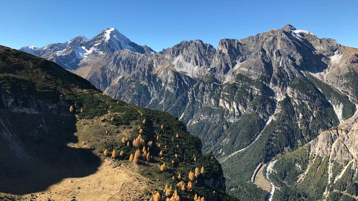 Der Habicht vom Gschnitztal aus gesehen.
