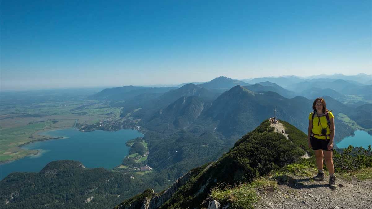 Vom Herzogstand blickt man auf Kochel- und Walchensee