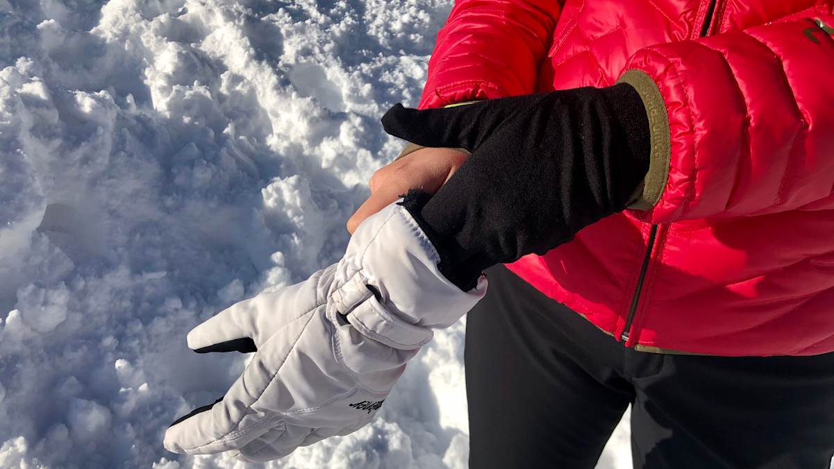 Warme Hände garantiert mit dem dünnen Merino von Röckl. (Foto: Angela Faber)