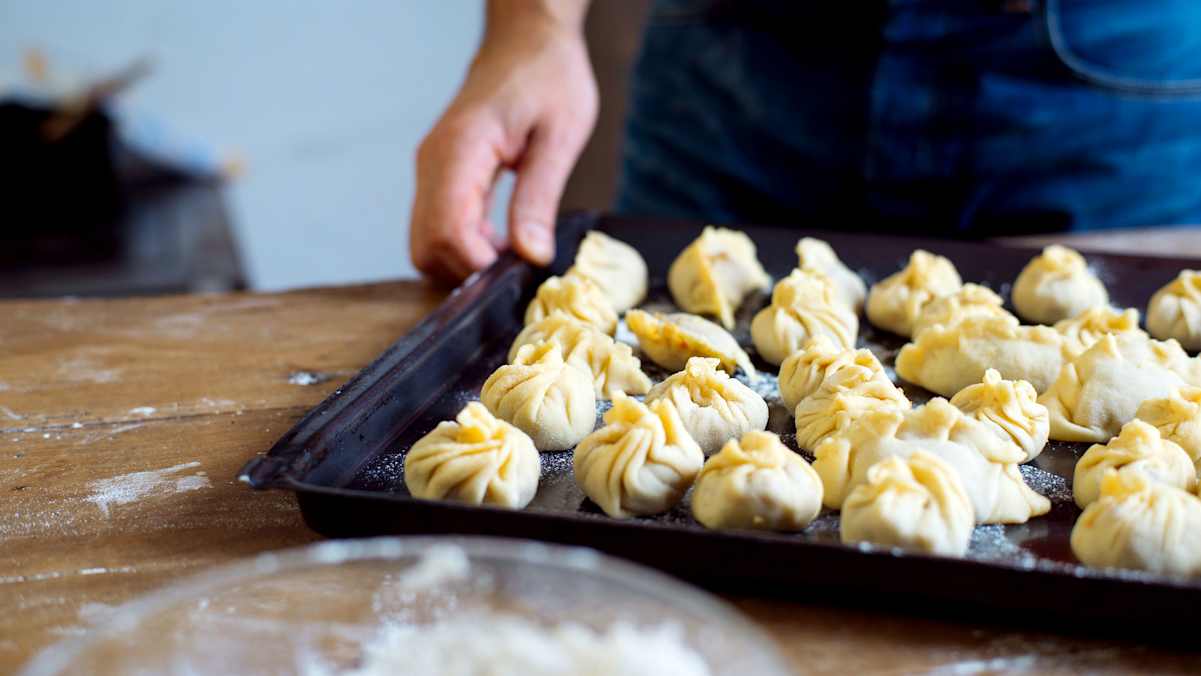 Rezept: Nepalesische Momos mit Tomatensauce