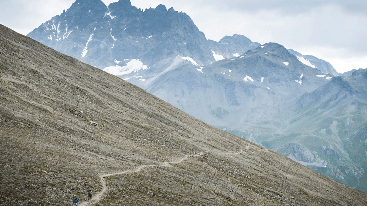 Abfahrt vom Fimberpass Richtung Val Sinestra
