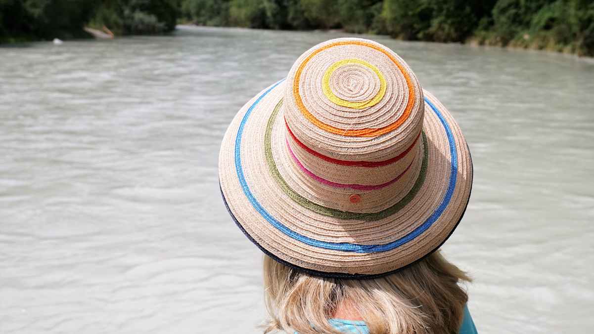 Sonnenhut als Schutz vor der Hitze