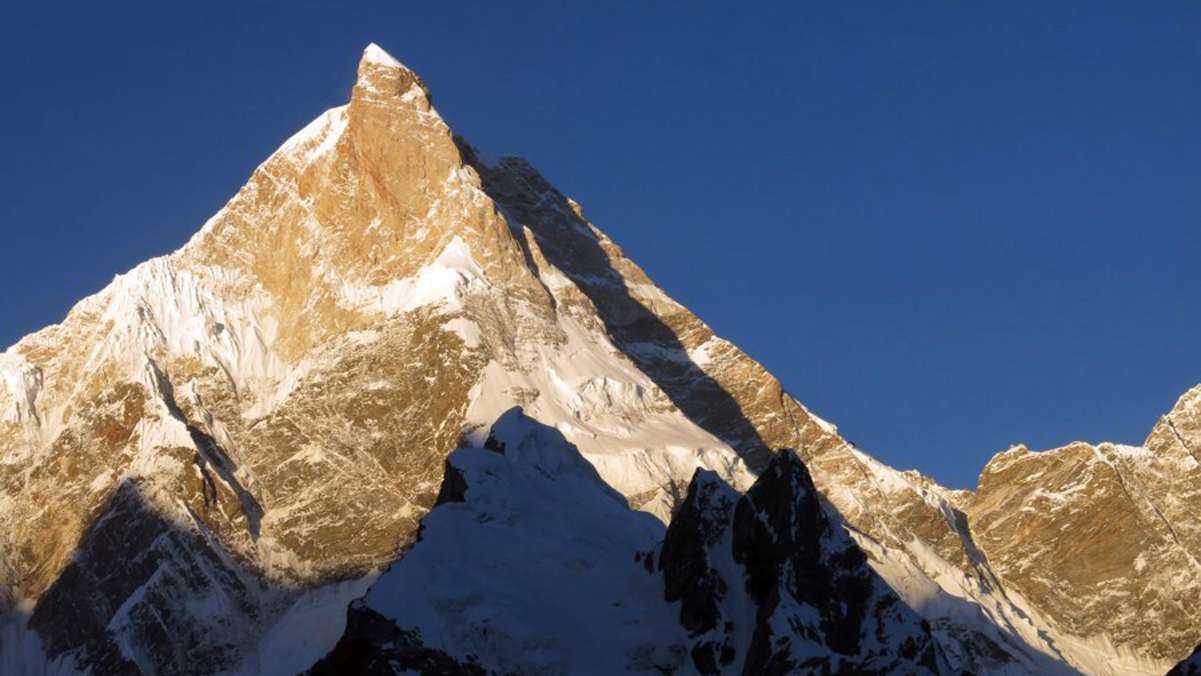 Nordostwand des Masherbrum 