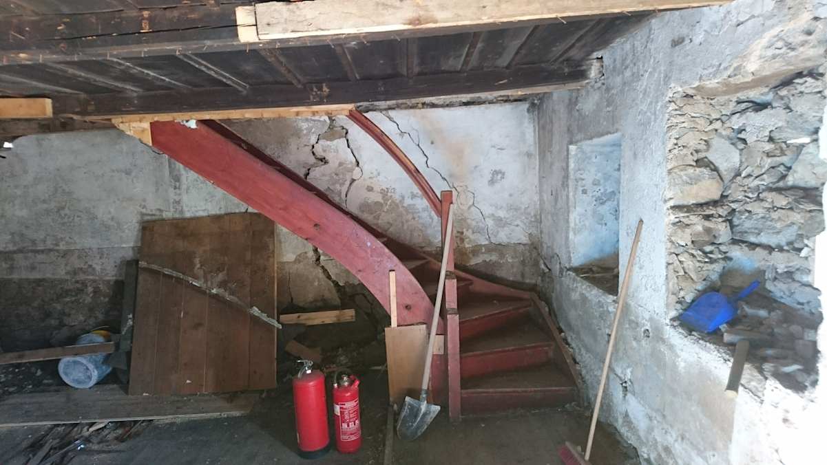 Die Alte Prager Hütte vor den Sanierungsarbeiten 2017.