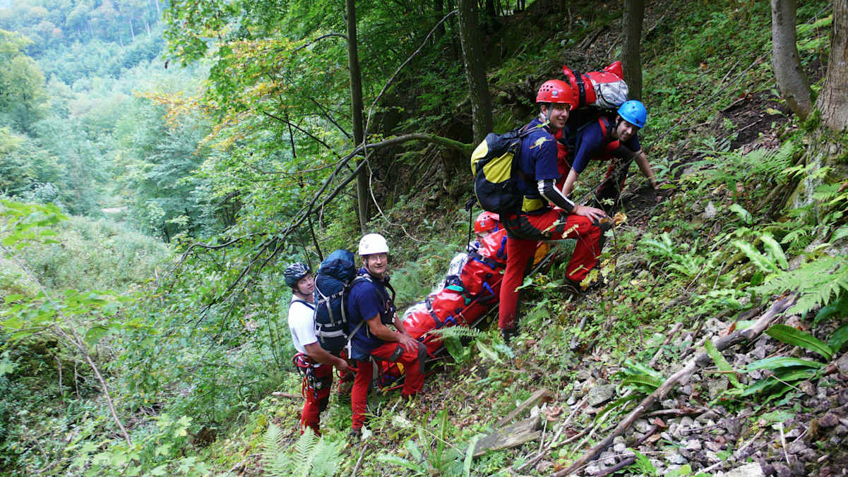 Österreichische Bergrettung: Bergung am Großen Wasserfall im niederösterreichischen Lilienfeld