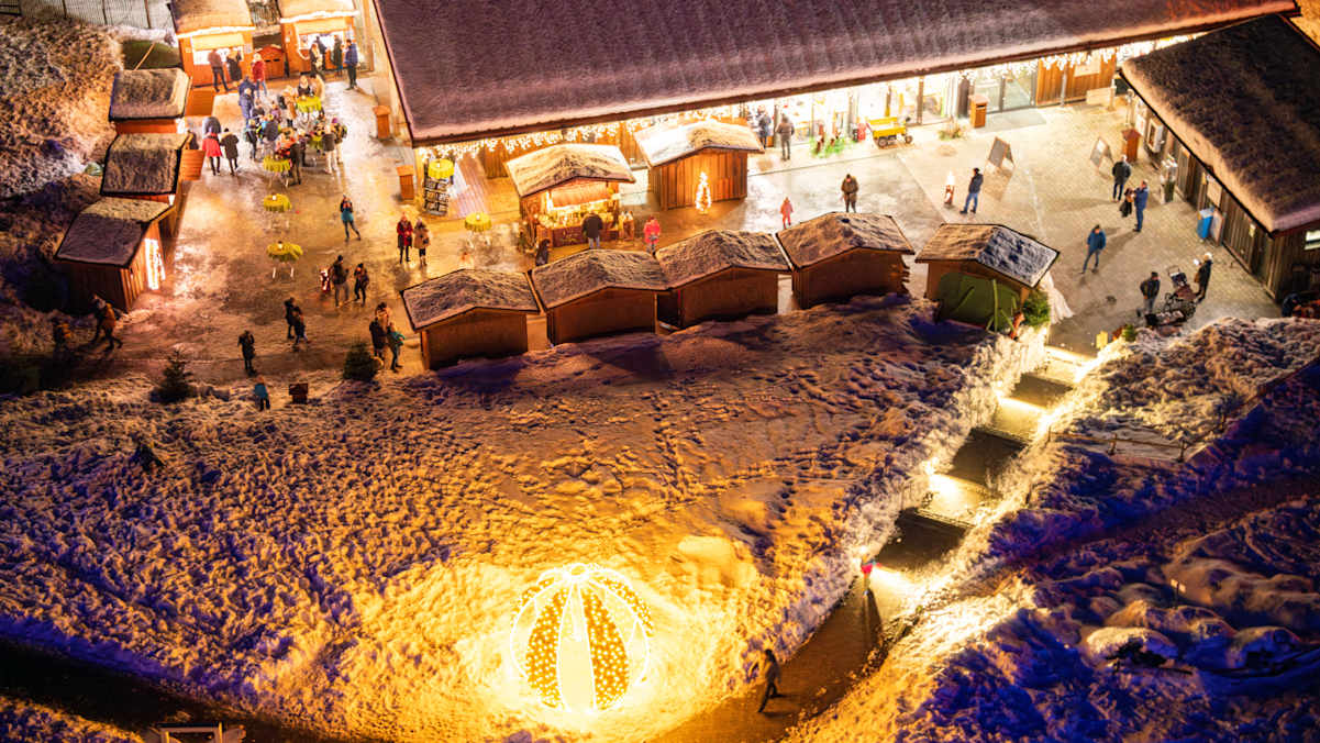 Alle Jahre wieder zieht bei der Waldweihnacht der Duft von Glühwein und süßen Schupfnudeln mit Zimt durch die Waldwelt Skywalk Allgäu.