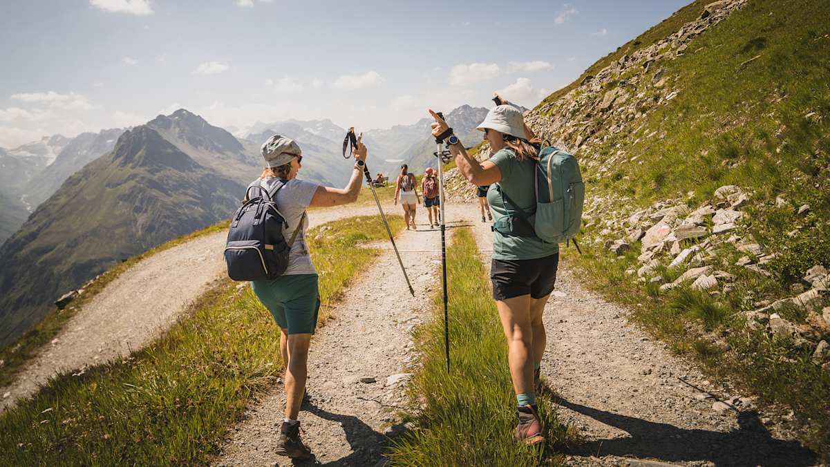 Wandern für den guten Zweck: Beim Silvretta Ferwall Marsch Auf vier unterschiedlichen Strecken findet jeder Wanderer die richtige Herausforderung.
