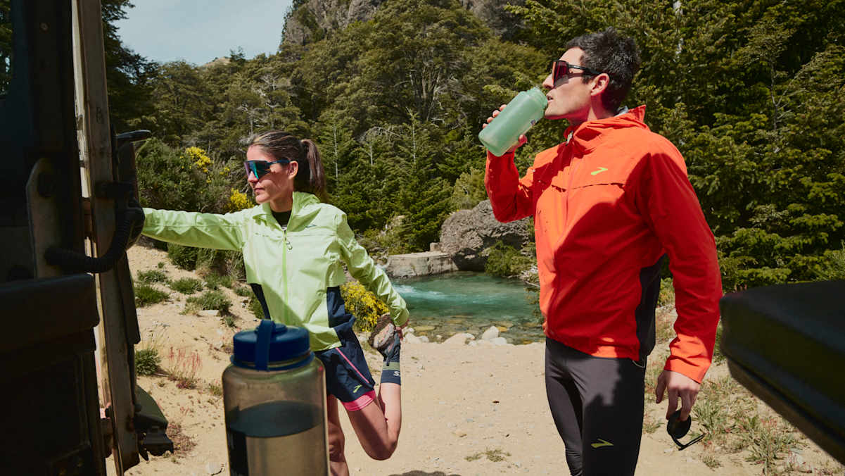 Erlebe neue Höhepunkte: Mit der neuen High Point-Kollektion von Brooks Running bist du perfekt für dein nächstes Trailrunning-Abenteuer gerüstet.