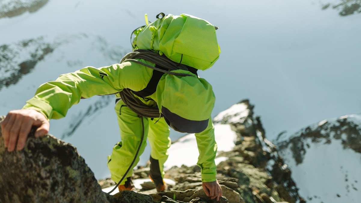 Bergwelten Hochtour Rucksack richtig packen Klettern