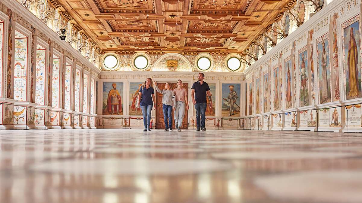 Schloss Ambras zählt zu den schönsten und bedeutendsten Sehenswürdigkeiten Österreichs.
