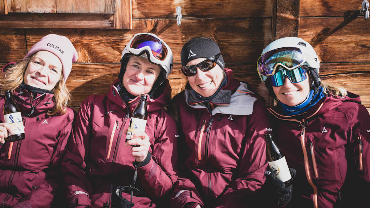 Ein Bild sagt mehr als tausend Worte: Während einer Pause auf auf der Malfonalm strahlten die Teilnehmer mit der Sonne um die Wette.