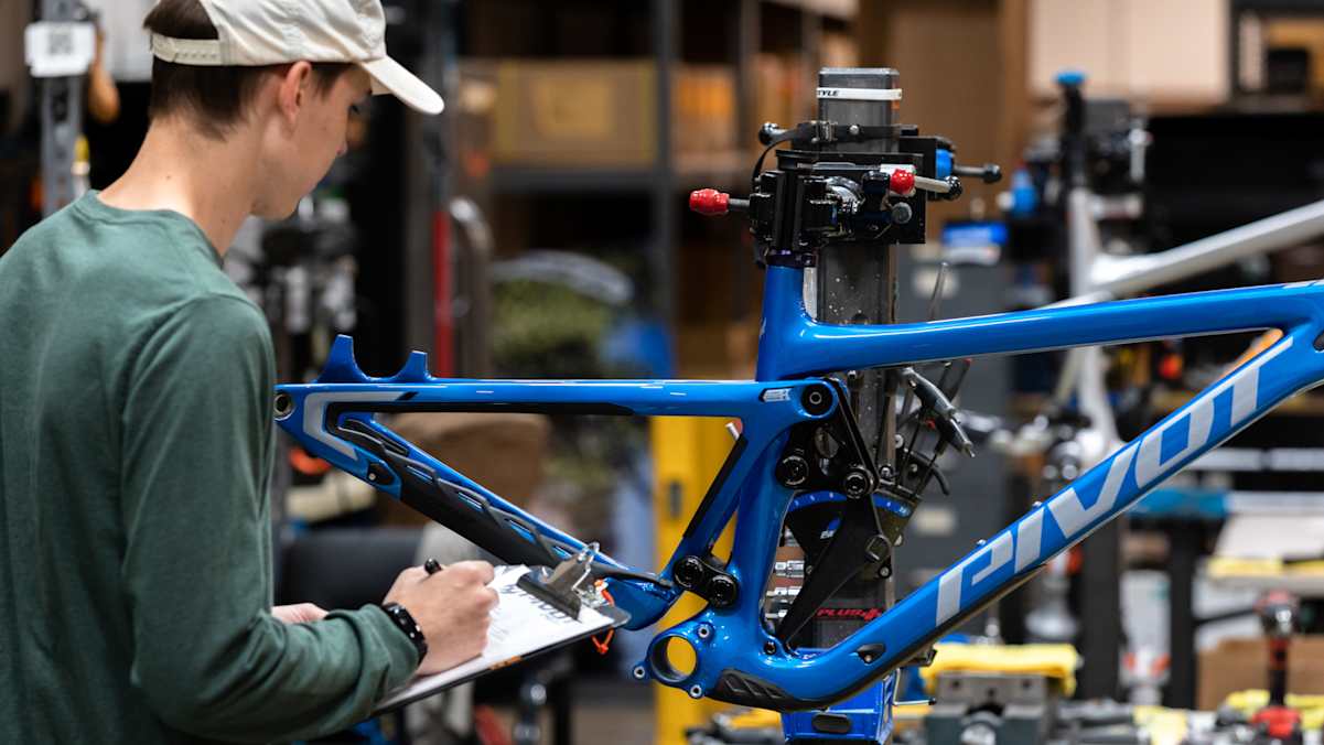 Von der Laserausrichtung bis hin zur Fehlerprüfung – die Qualitätskontrolle von Pivot gehört zu den strengsten in der gesamten Branche.