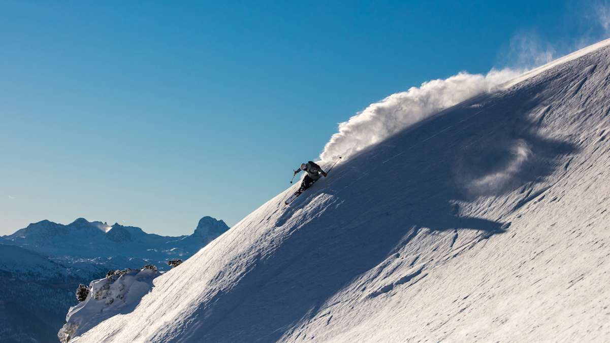 Lautlos über das weiße Gold gleiten