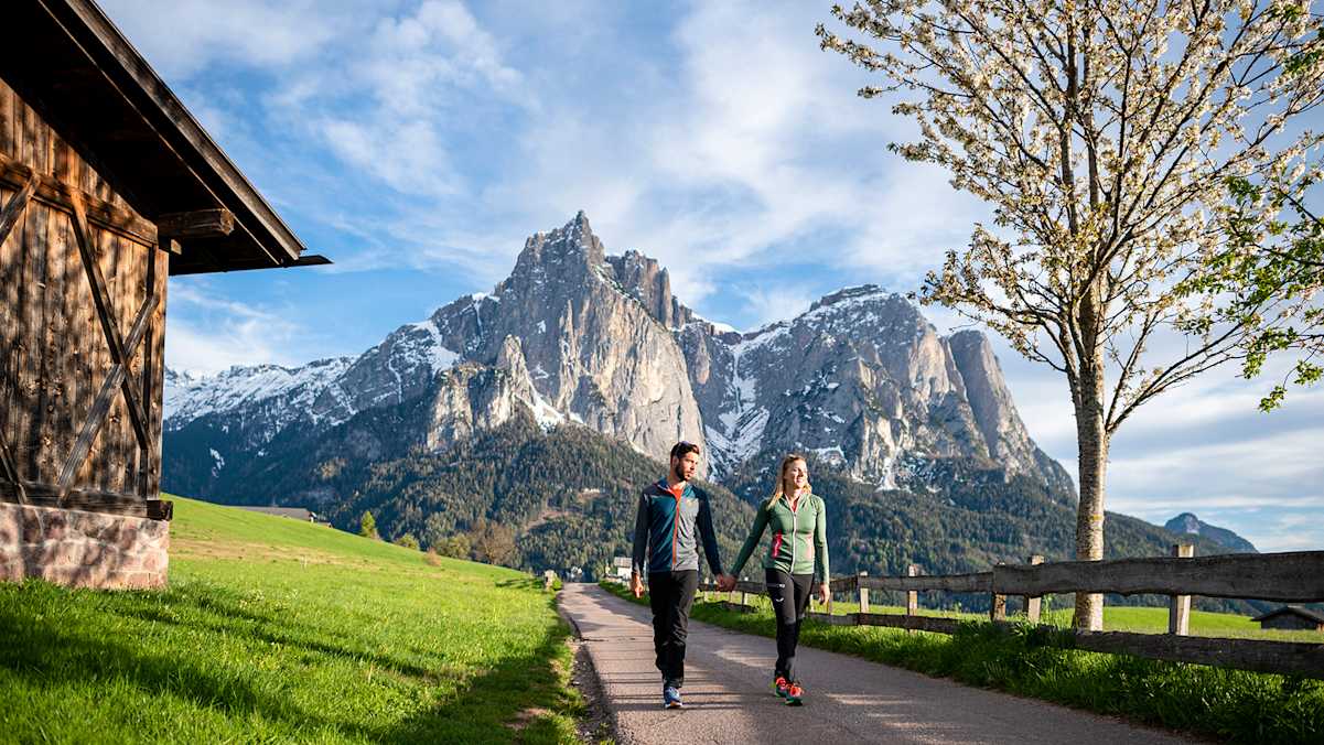 Genusswandern in Naturparadies der Dolomitenregion Seiser Alm.