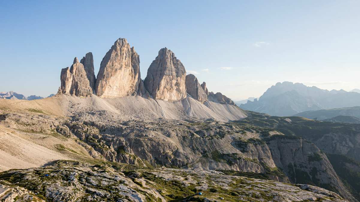 Vom Gsiesertal aus eröffnet sich ein wunderbarer Ausblick auf die majestätischen Drei Zinnen.