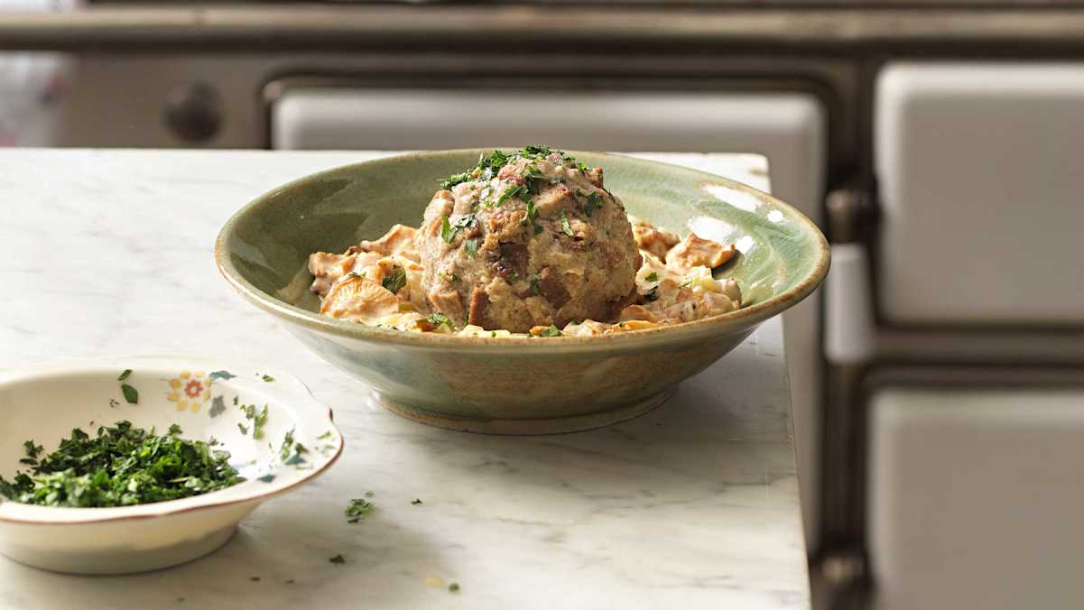 Eierschwammerlknödel
