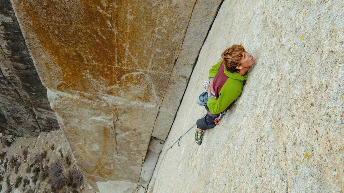 Kletterer Jack Nugent wagt sich den „Queen of Heartbreak" Fels hinauf