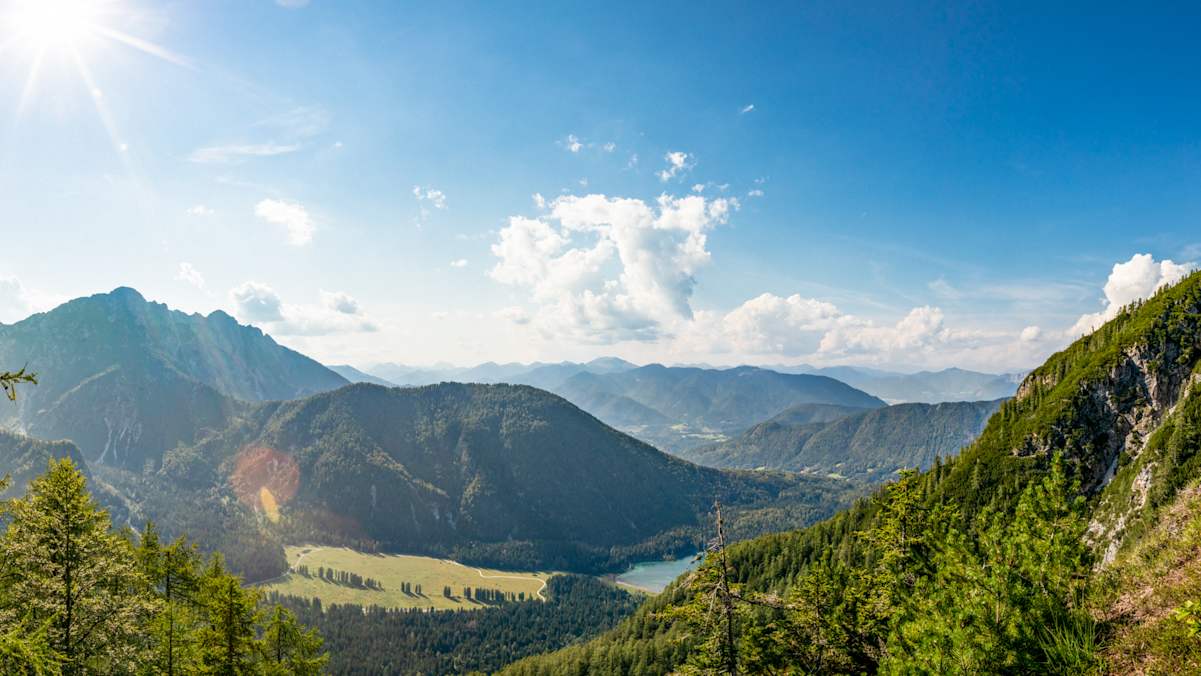 Blick auf die Weißenfelser Seen (Laghi di Fusine) 