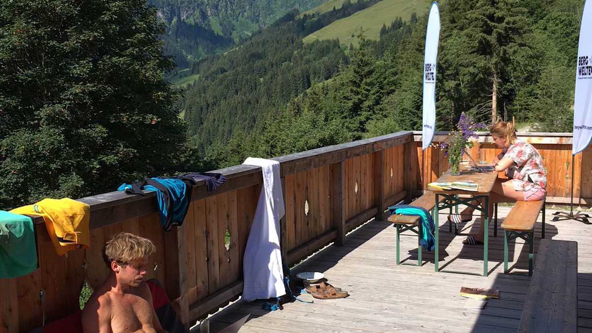 Allmorgendliche Routine auf dem Terrassen-Büro