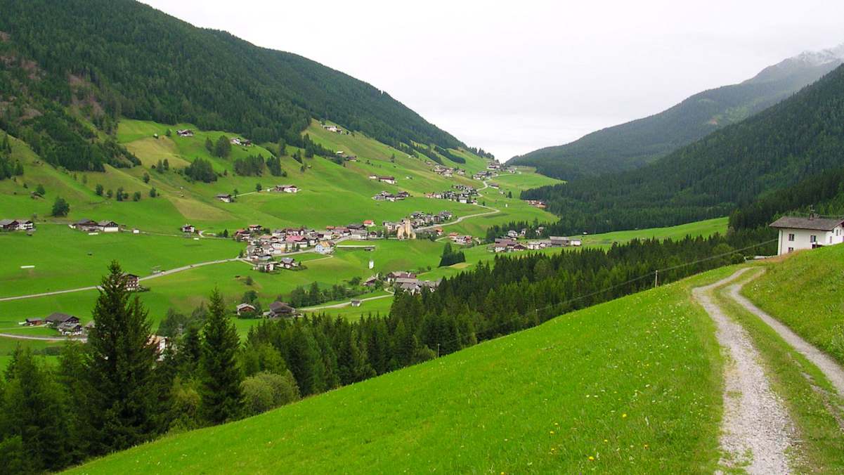 Wandern im Tiroler Gailtal: Auf den Dorfberg, den Kartitscher Hausberg