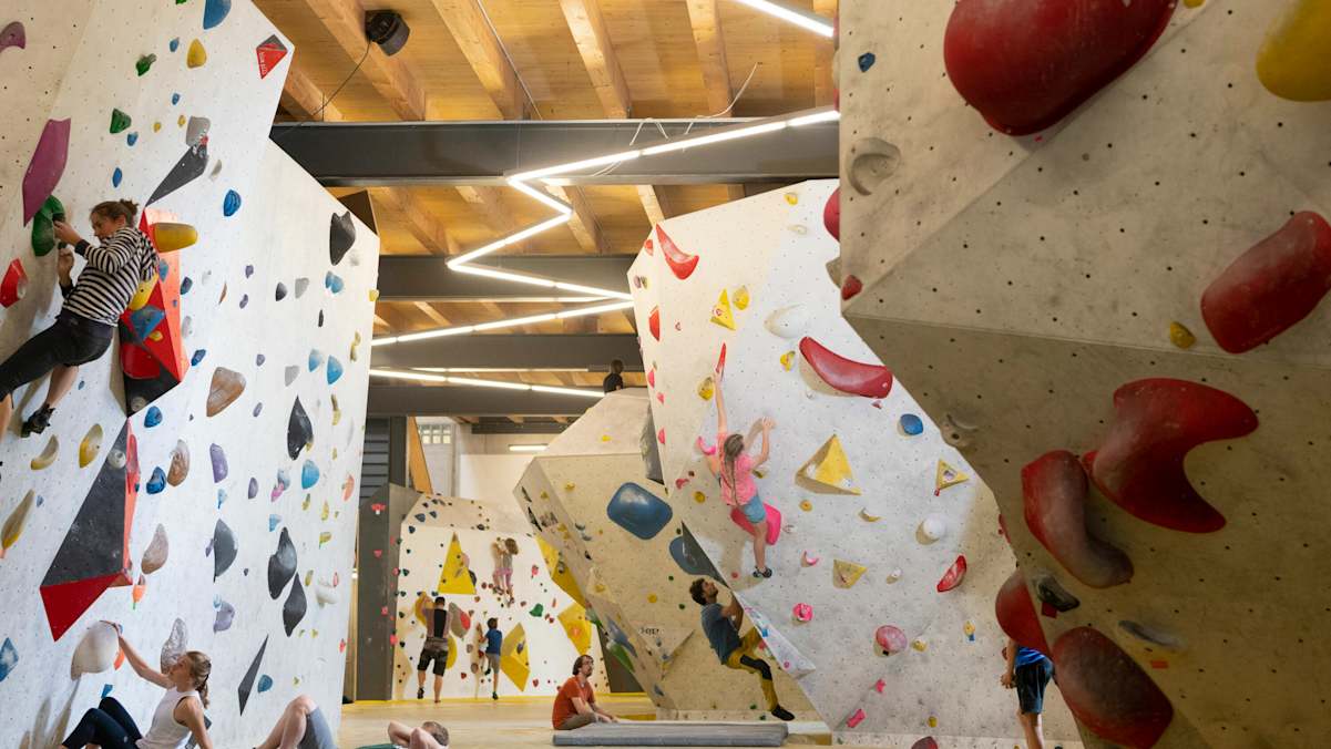 Die Griffig ist das größte Indoor-Kletterzentrum in der Schweiz und eines der größten Europas.