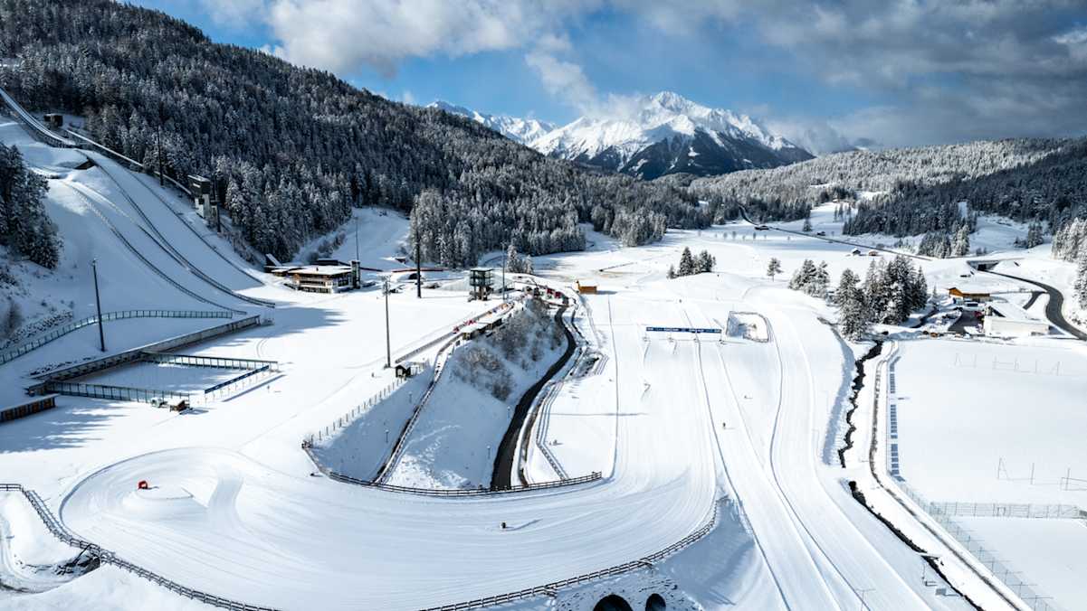 Von Seefeld mit dem Stadium führen die Loipen in Richtung Mösern.