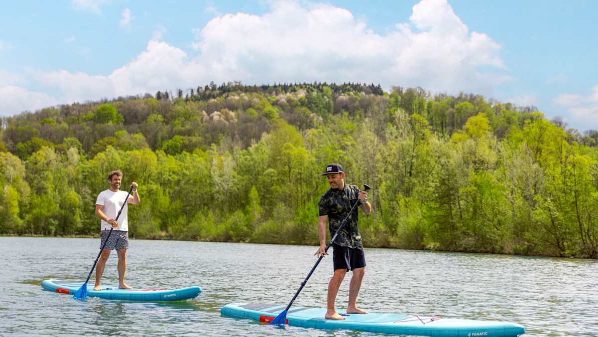 Ankommen, durchatmen, erleben: Beim Stand-up-Paddeln paddelt man sich den Kopf frei.