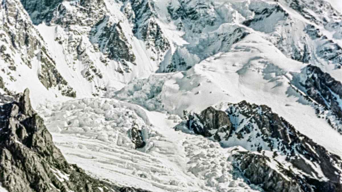 Der imposante K2 – hier vom Basislager des nahen Broad Peak aus.