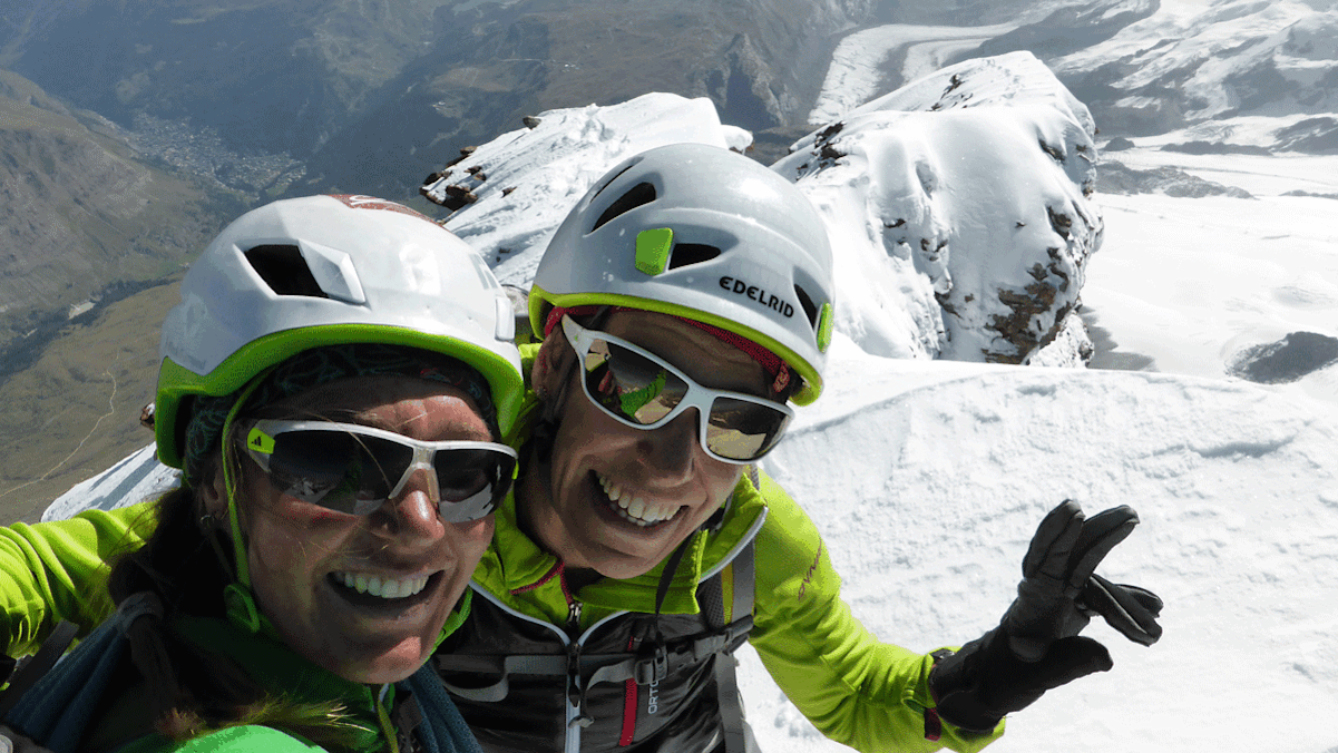 Mission Matterhorn: Zwei Frauen alleine am Gipfel und kein anderer Bergsteiger weit und breit